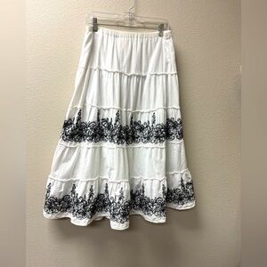 Metro Wear A-Line Tiered Midi Skirt White and Black